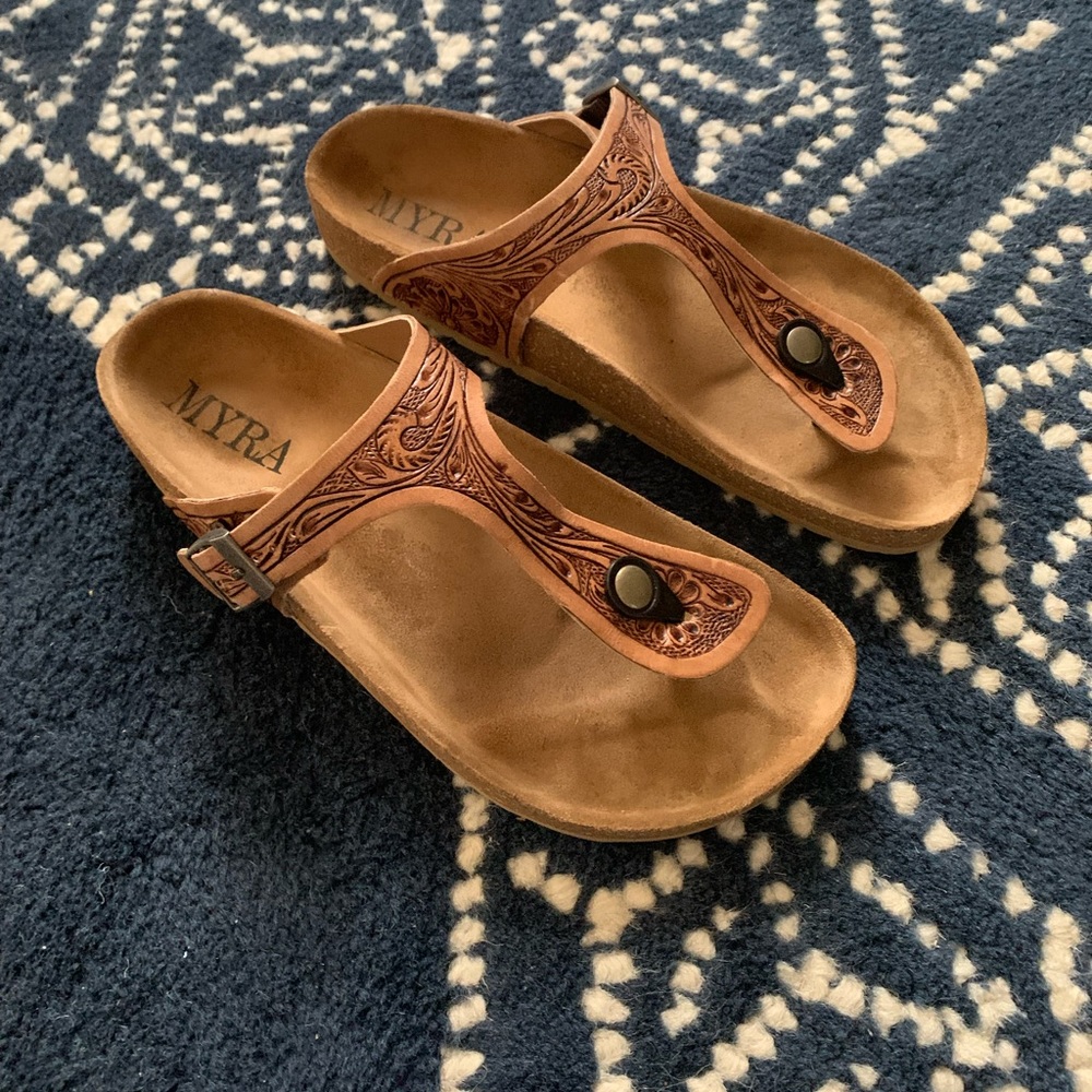 MYRA GRASHIUS WESTERN HAND-TOOLED SANDALS